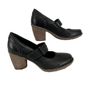 Clarks Black Leather Mary Janes Womens Size 8